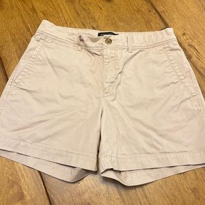 Banana Republic khaki shorts size 4